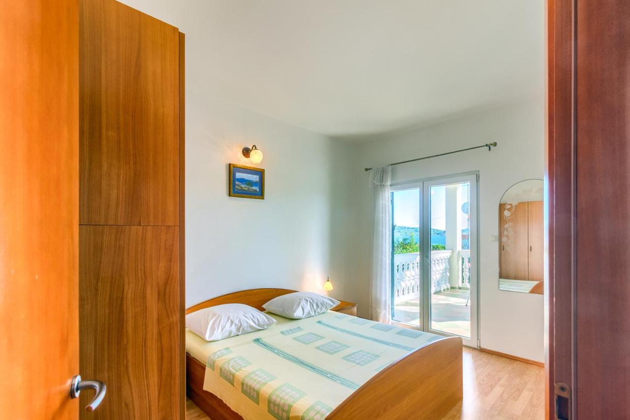 Apartmani Vukicevic Vodice Eksteriør bilde