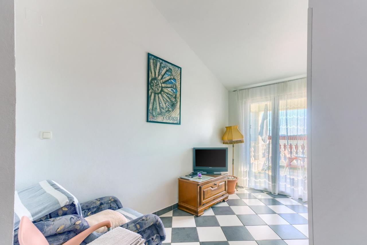Apartmani Vukicevic Vodice Eksteriør bilde