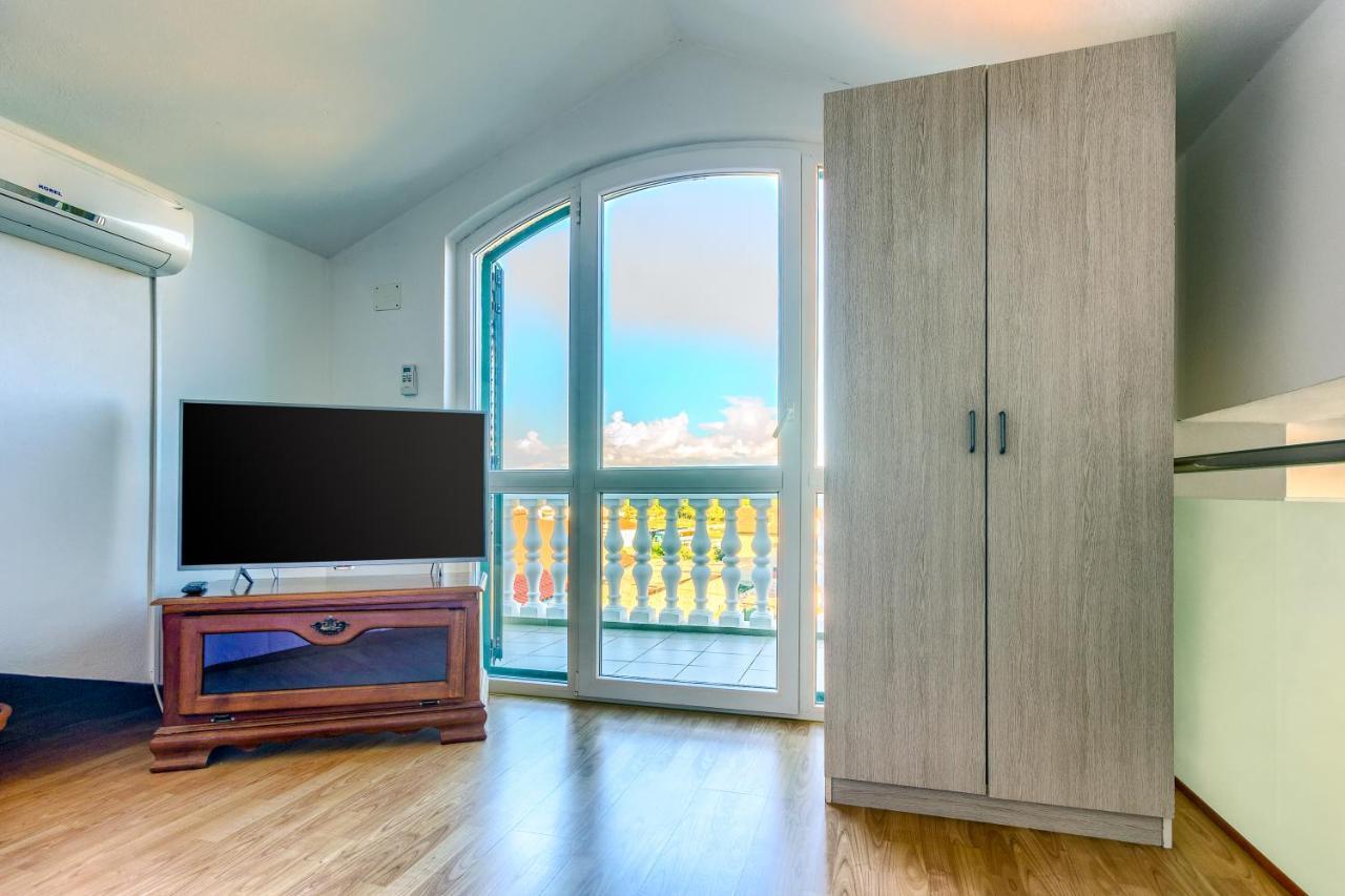 Apartmani Vukicevic Vodice Eksteriør bilde
