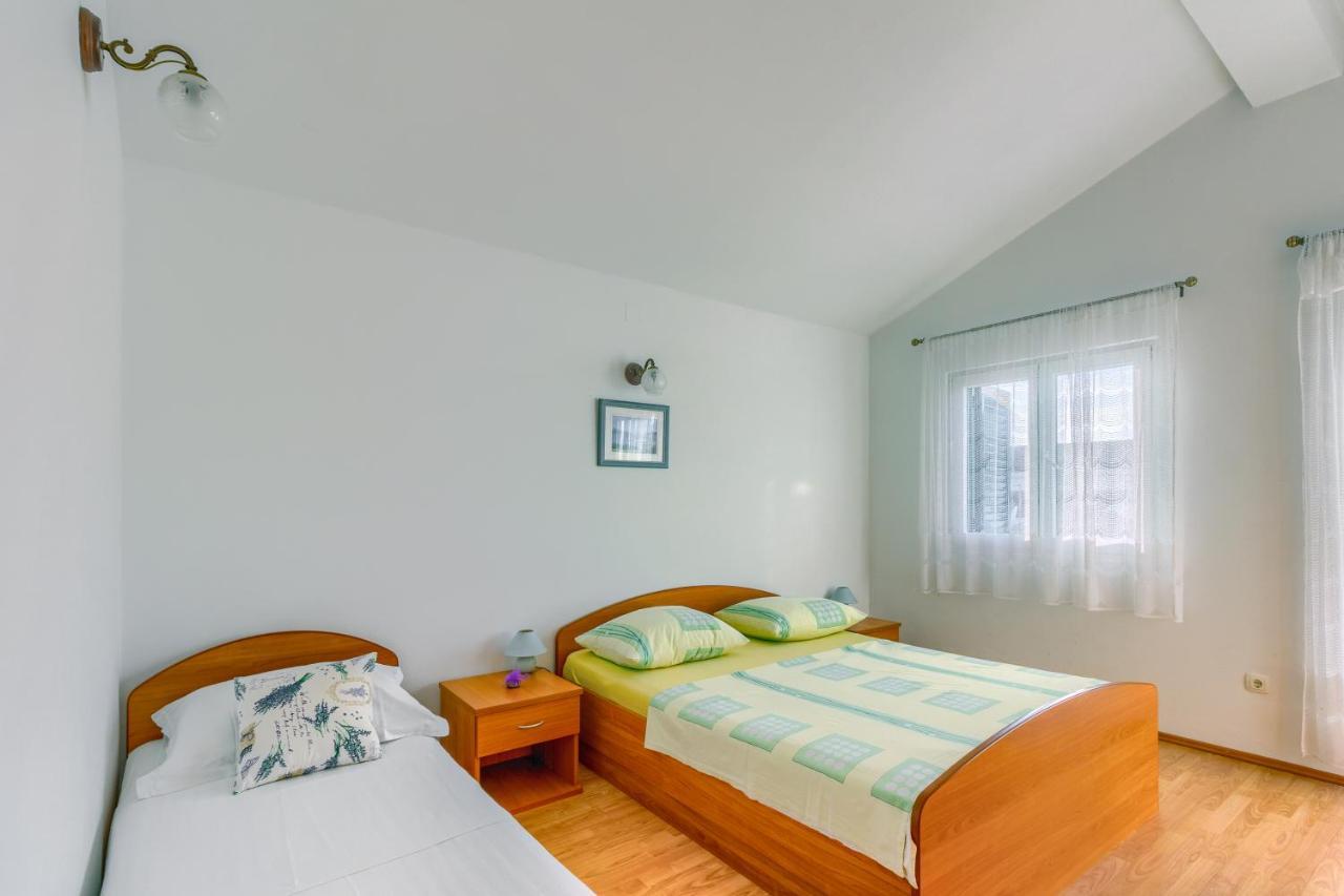 Apartmani Vukicevic Vodice Eksteriør bilde