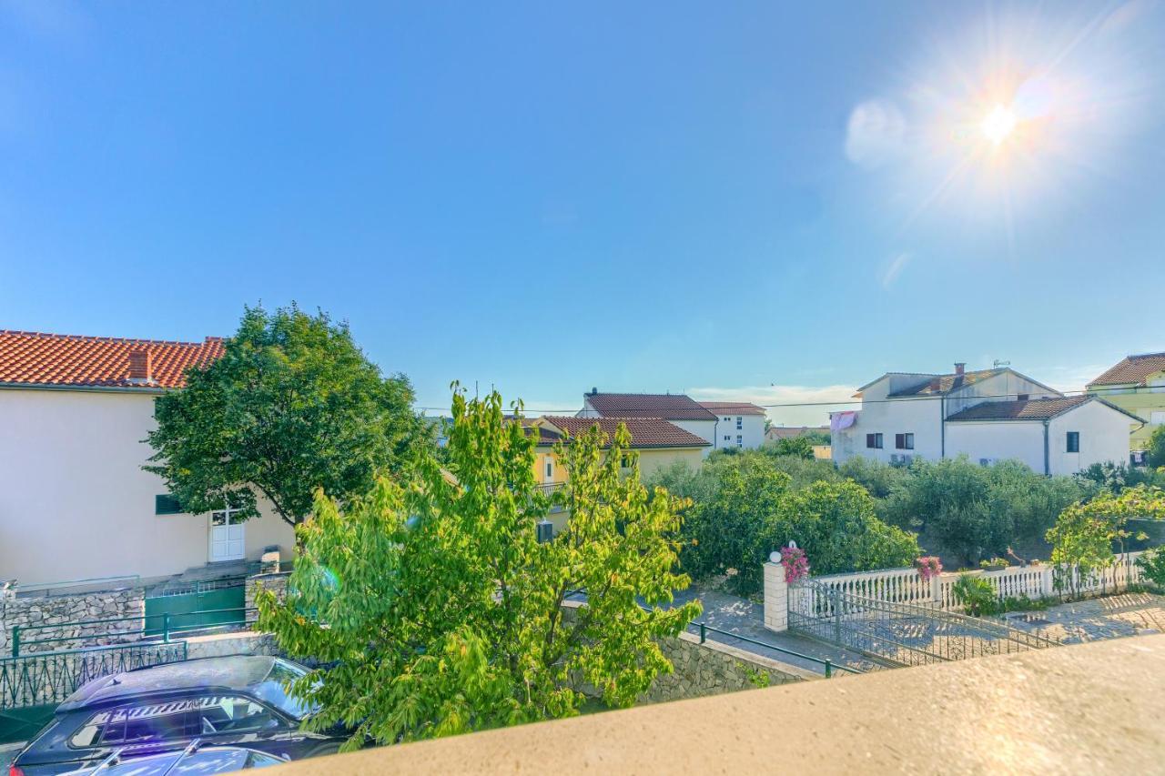 Apartmani Vukicevic Vodice Eksteriør bilde