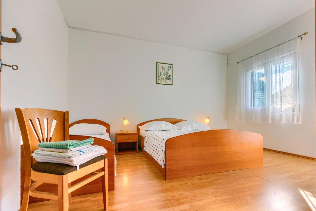 Apartmani Vukicevic Vodice Eksteriør bilde