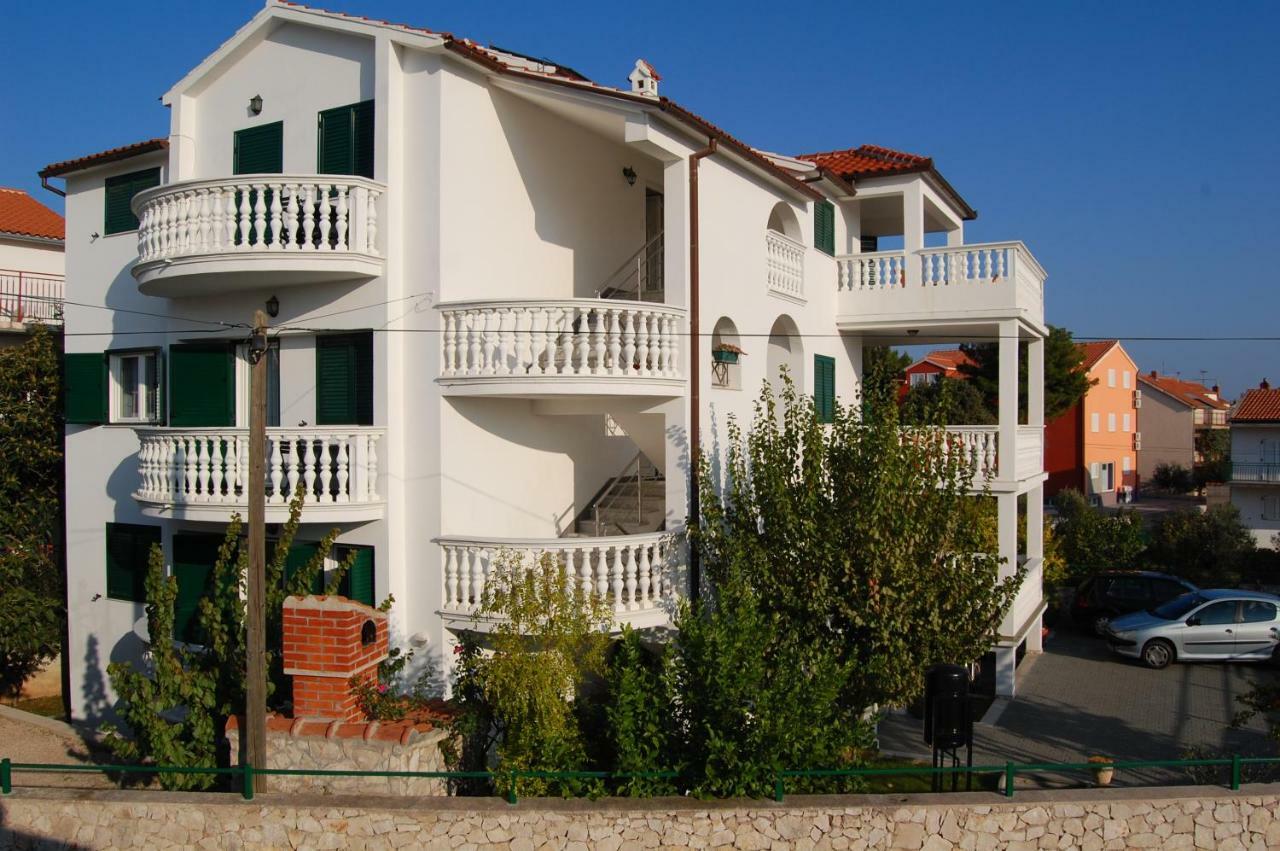 Apartmani Vukicevic Vodice Eksteriør bilde