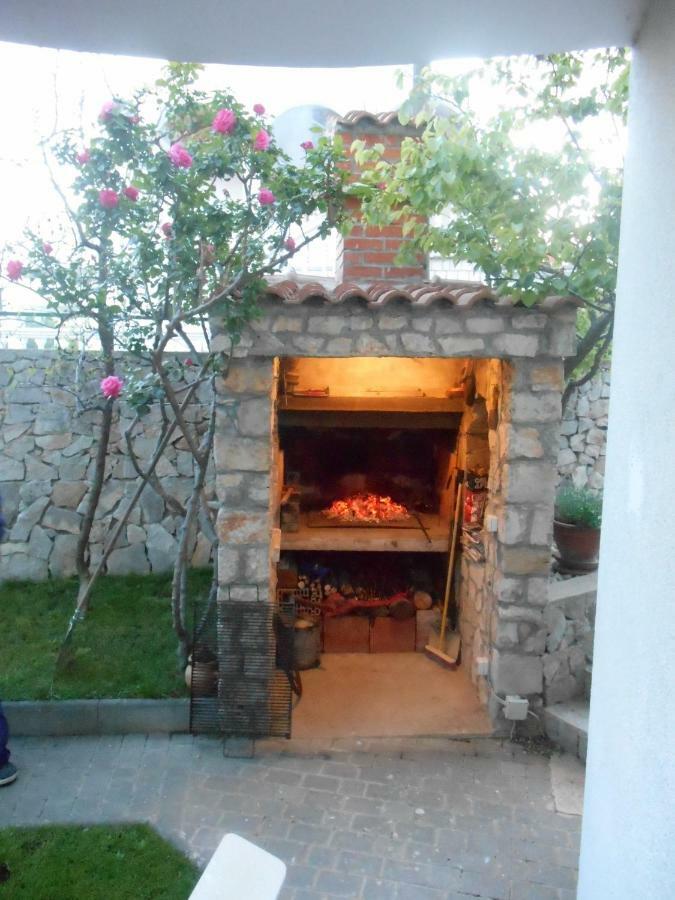 Apartmani Vukicevic Vodice Eksteriør bilde