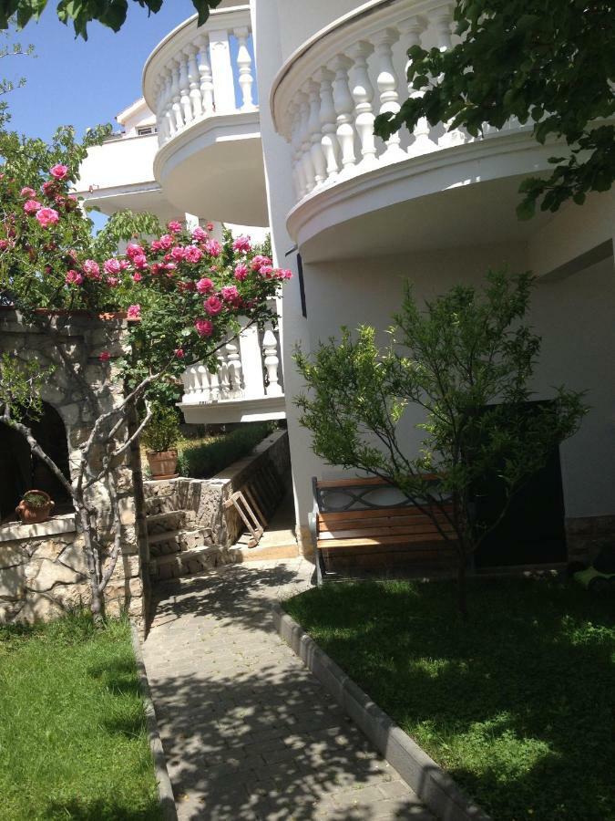 Apartmani Vukicevic Vodice Eksteriør bilde